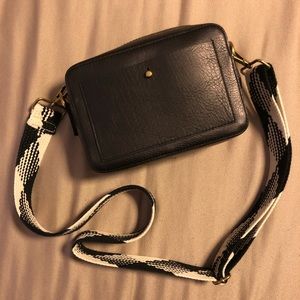 NWOT Madewell The Transport Camera Bag